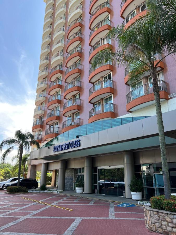 ريو دي جانيرو Flat Com Vista Panoramica -15- Na Barra Da Tijuca - Estacionamento Gratuito - Frigobar - Ar Condicionado - Piscina - Academia - Balsa Para Praia Gratis - Varanda - Vista Parcial Mar E Lagoa المظهر الخارجي الصورة