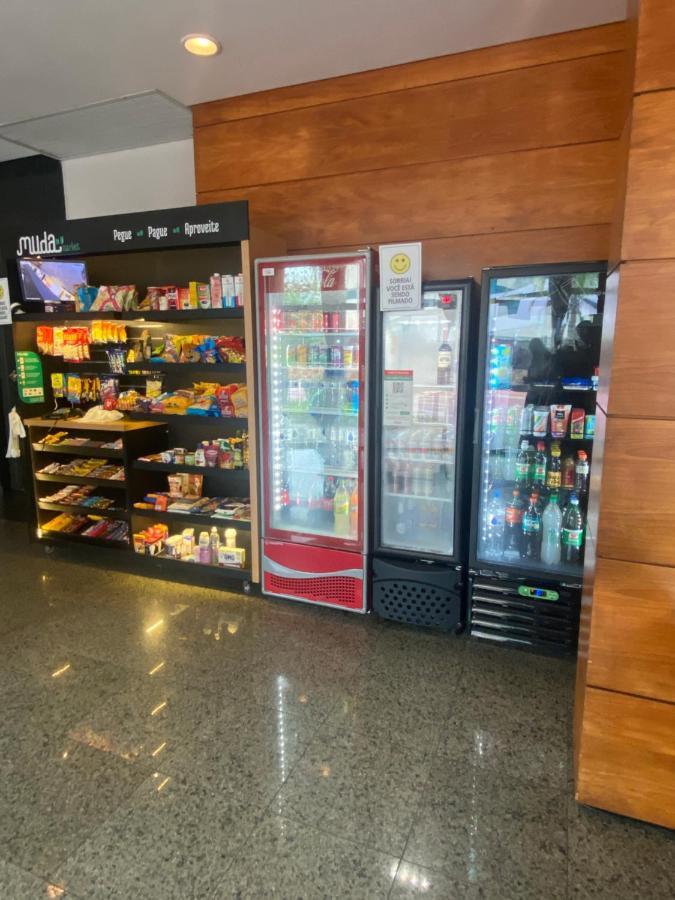 ريو دي جانيرو Flat Com Vista Panoramica -15- Na Barra Da Tijuca - Estacionamento Gratuito - Frigobar - Ar Condicionado - Piscina - Academia - Balsa Para Praia Gratis - Varanda - Vista Parcial Mar E Lagoa المظهر الخارجي الصورة