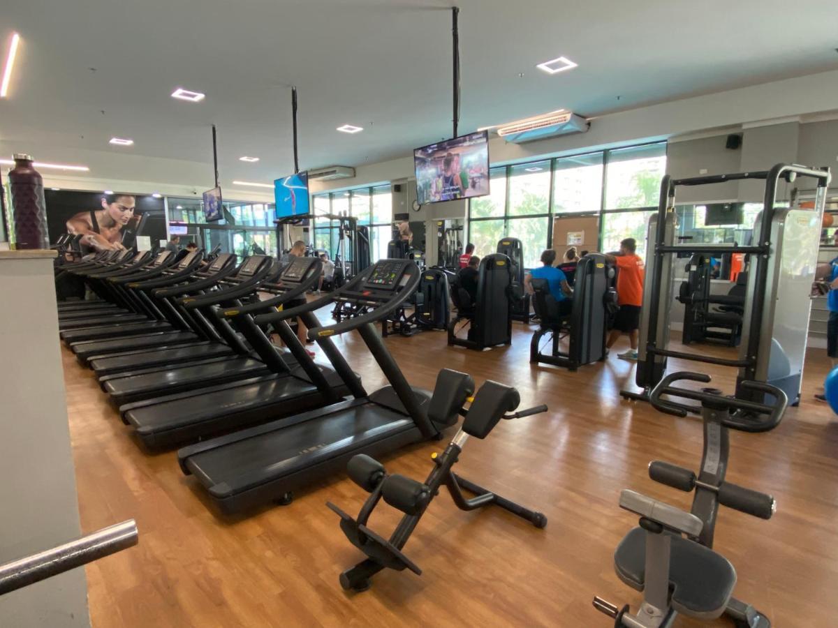 ريو دي جانيرو Flat Com Vista Panoramica -15- Na Barra Da Tijuca - Estacionamento Gratuito - Frigobar - Ar Condicionado - Piscina - Academia - Balsa Para Praia Gratis - Varanda - Vista Parcial Mar E Lagoa المظهر الخارجي الصورة