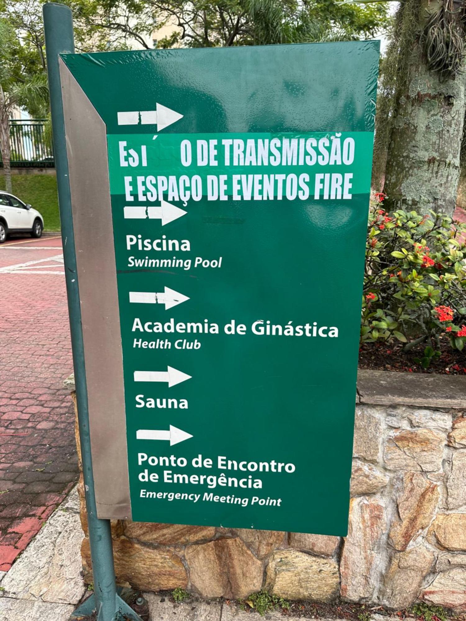 ريو دي جانيرو Flat Com Vista Panoramica -15- Na Barra Da Tijuca - Estacionamento Gratuito - Frigobar - Ar Condicionado - Piscina - Academia - Balsa Para Praia Gratis - Varanda - Vista Parcial Mar E Lagoa المظهر الخارجي الصورة