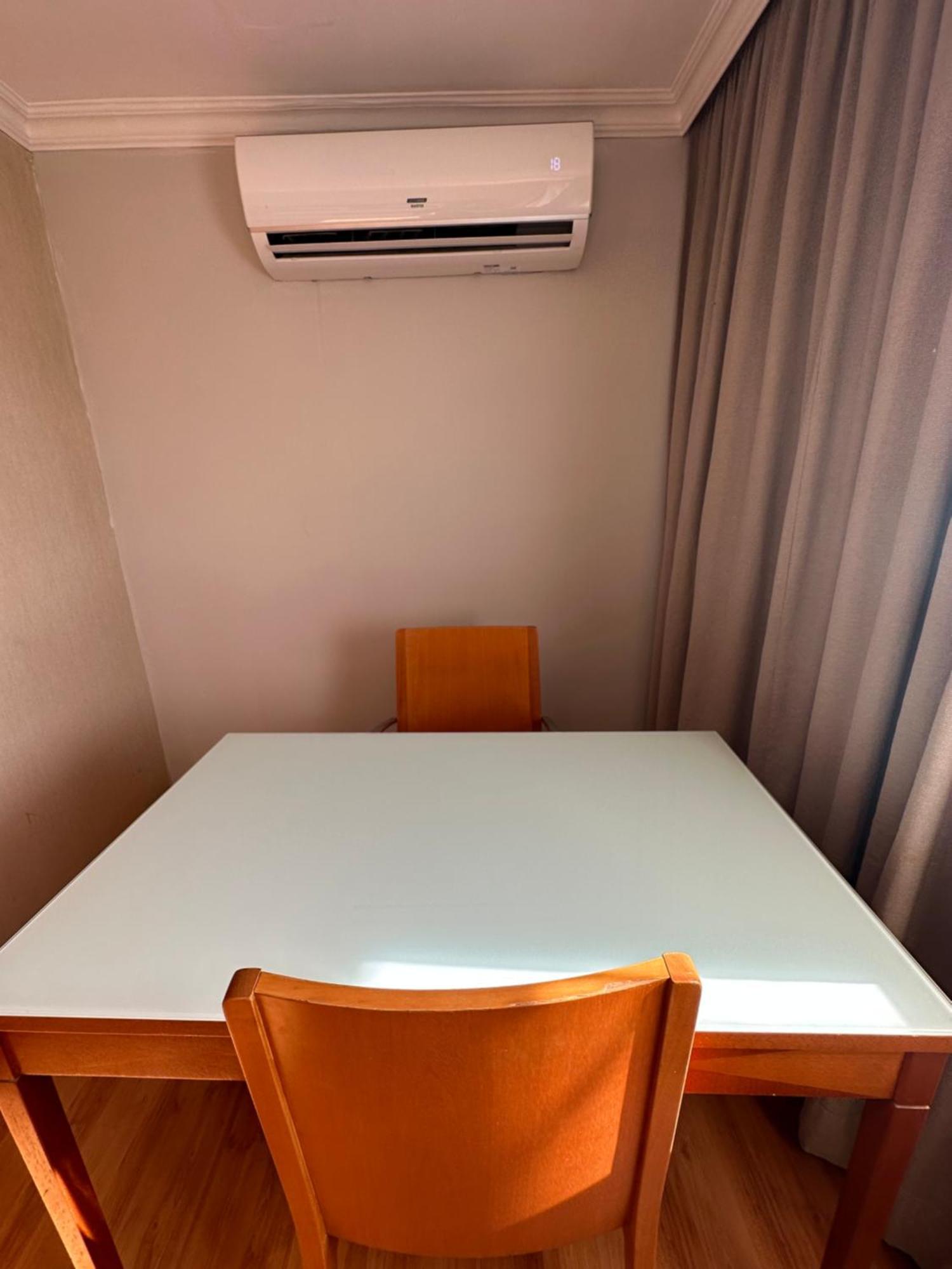 ريو دي جانيرو Flat Com Vista Panoramica -15- Na Barra Da Tijuca - Estacionamento Gratuito - Frigobar - Ar Condicionado - Piscina - Academia - Balsa Para Praia Gratis - Varanda - Vista Parcial Mar E Lagoa المظهر الخارجي الصورة