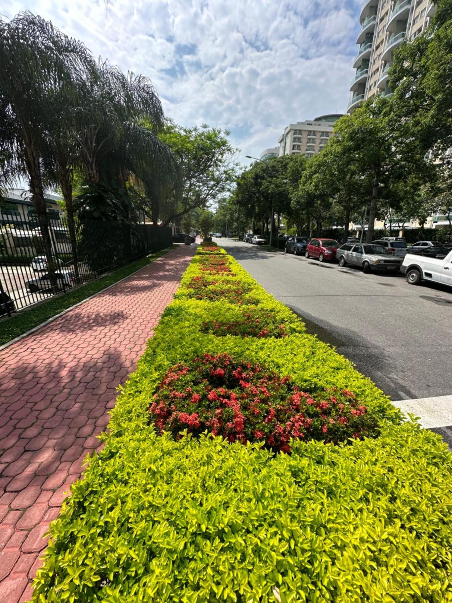 ريو دي جانيرو Flat Com Vista Panoramica -15- Na Barra Da Tijuca - Estacionamento Gratuito - Frigobar - Ar Condicionado - Piscina - Academia - Balsa Para Praia Gratis - Varanda - Vista Parcial Mar E Lagoa المظهر الخارجي الصورة
